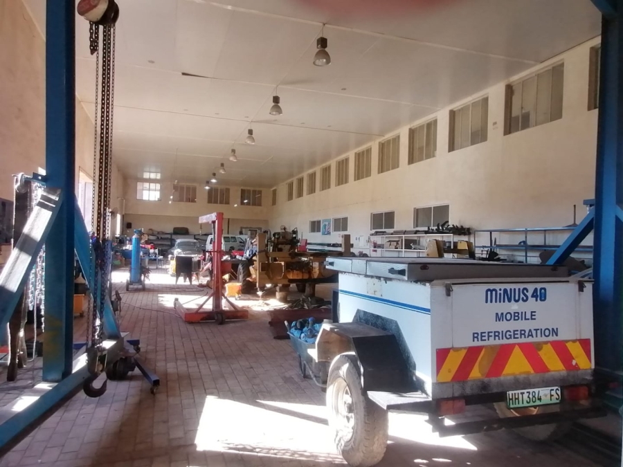4 Bedroom Property for Sale in Ladybrand Free State